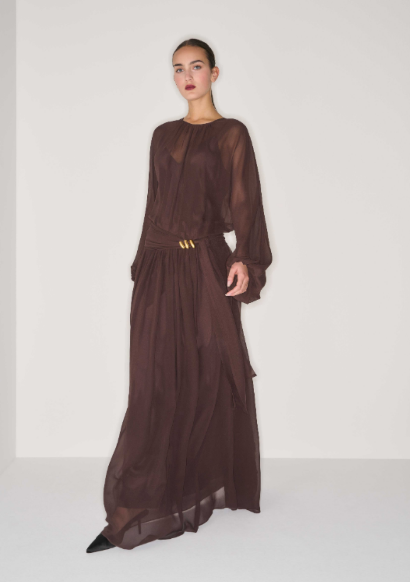 STUDIO ELEGANTE AW26 EXIT 1