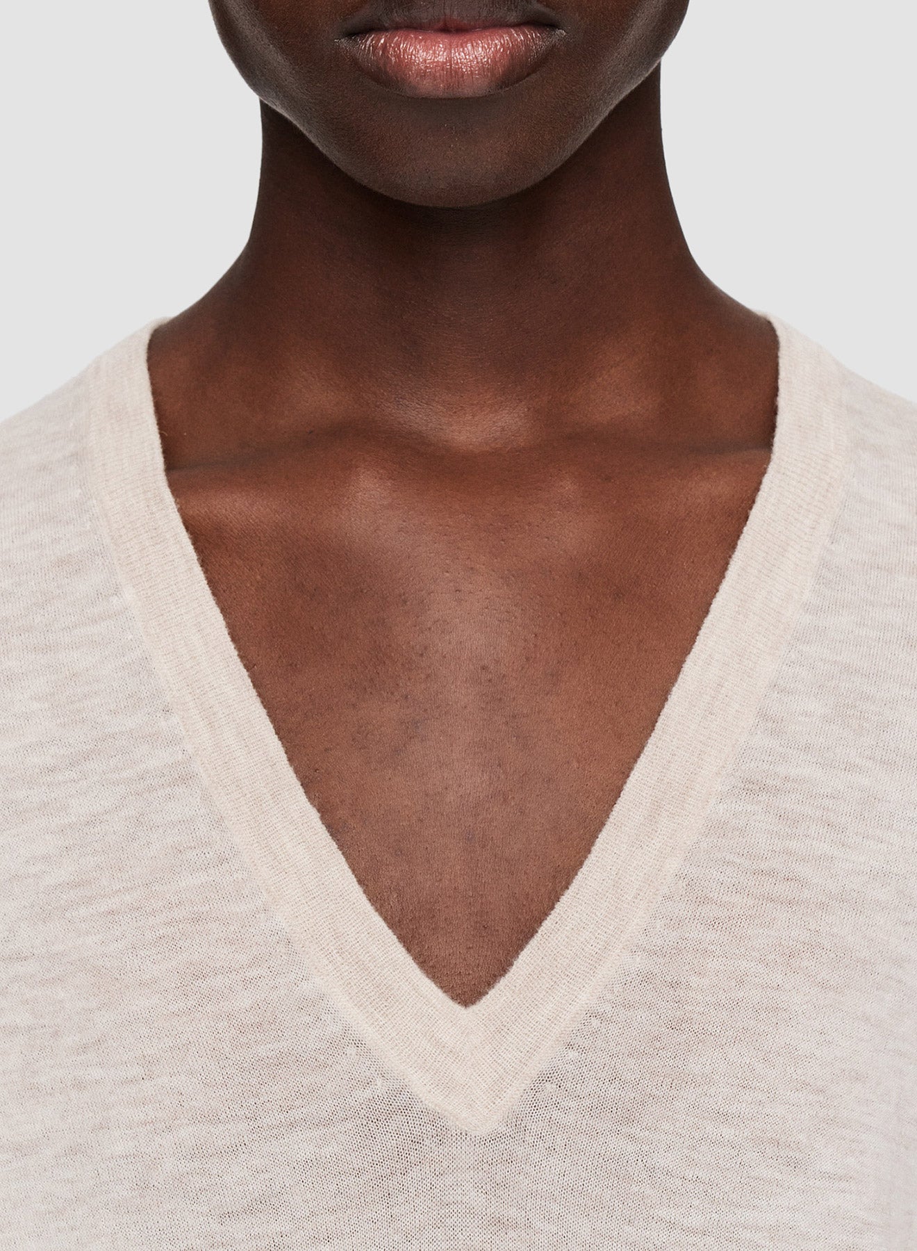 V NK LS CHR TOP OAT MELANGE