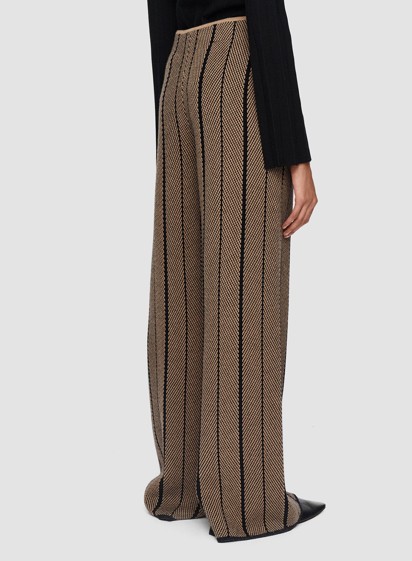 PANTS CHEVRON BLACK/OAK
