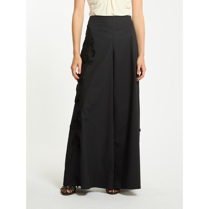 resolved:gid://shopify/Product/10403227828546