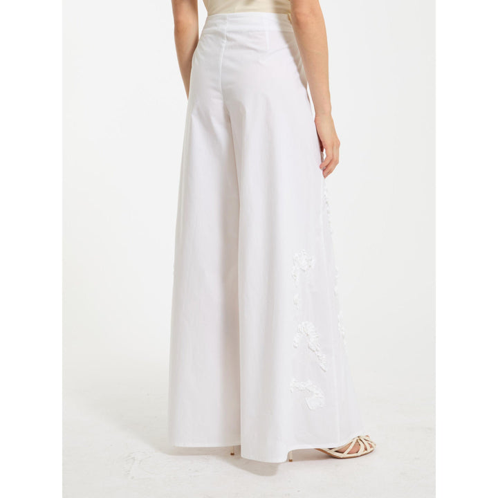 resolved:gid://shopify/Product/10403227828546