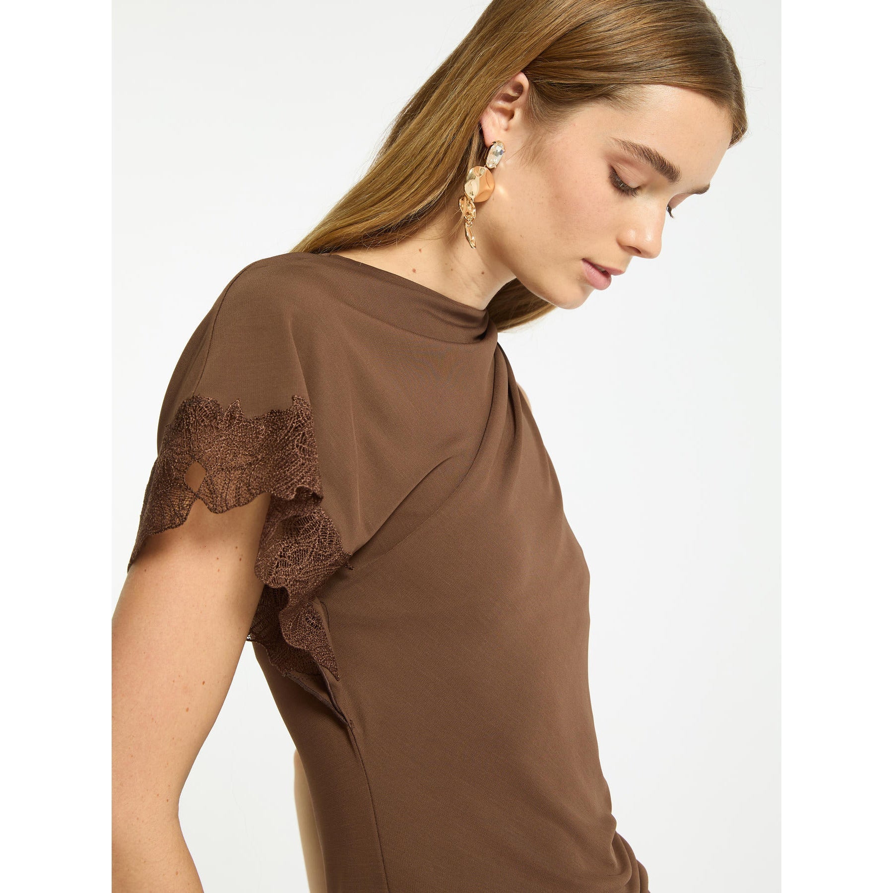 resolved:gid://shopify/Product/10403233431874