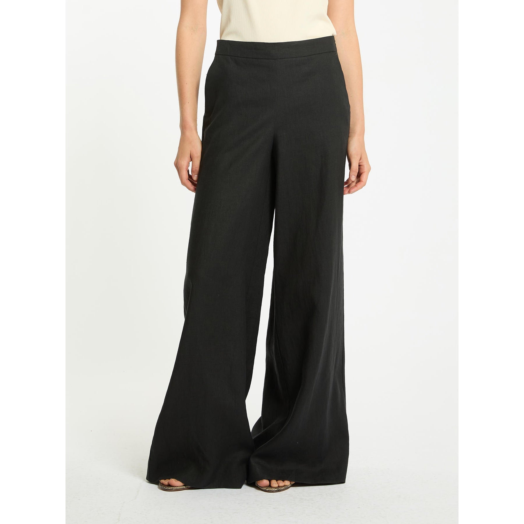 resolved:gid://shopify/Product/10403235234114