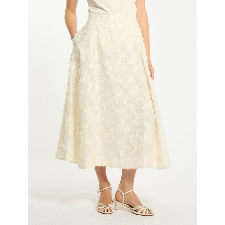 resolved:gid://shopify/Product/10403235299650
