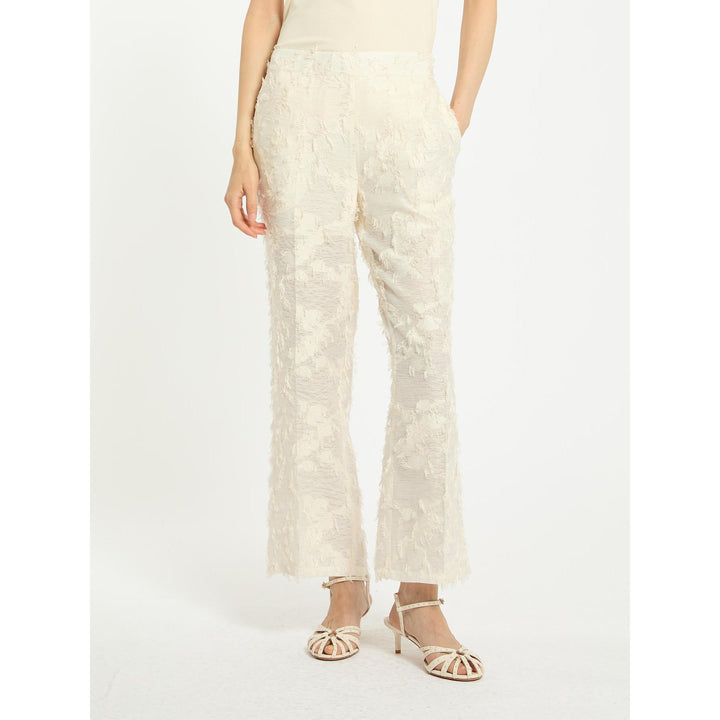 resolved:gid://shopify/Product/10403235856706