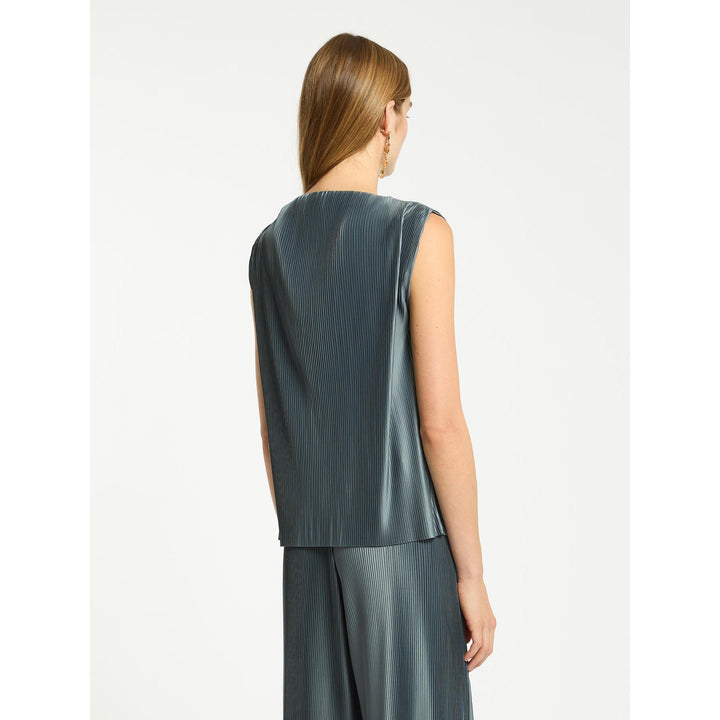 resolved:gid://shopify/Product/10403237495106