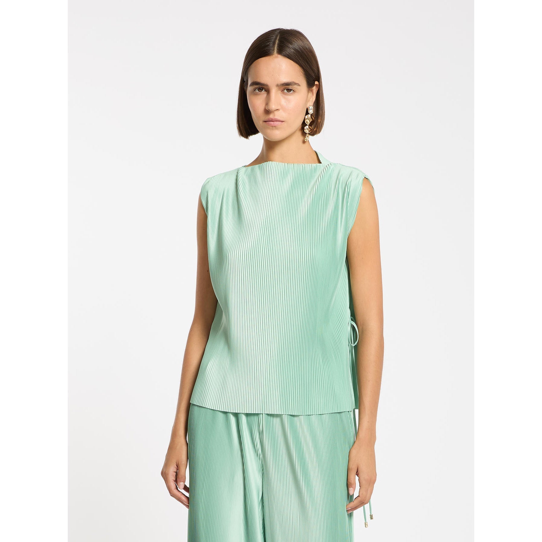 resolved:gid://shopify/Product/10403237495106