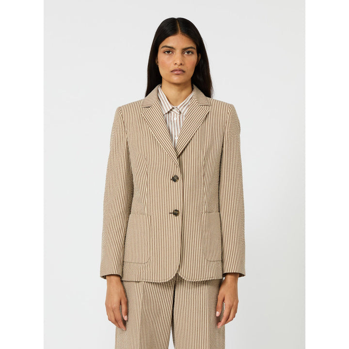 resolved:gid://shopify/Product/10416975577410