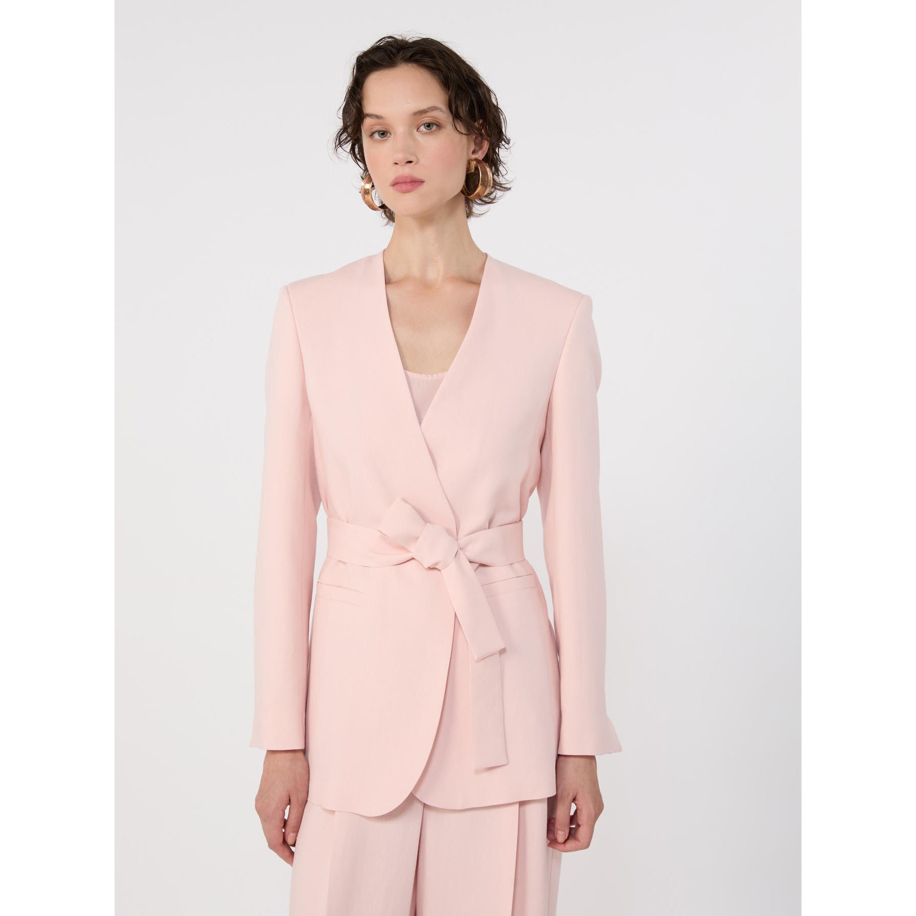 resolved:gid://shopify/Product/10416975708482