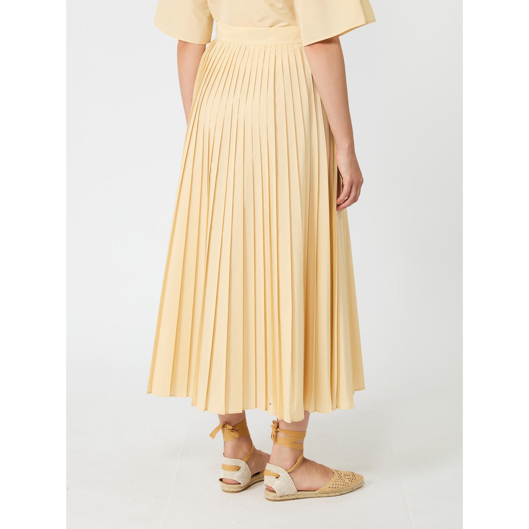 resolved:gid://shopify/Product/10416976003394