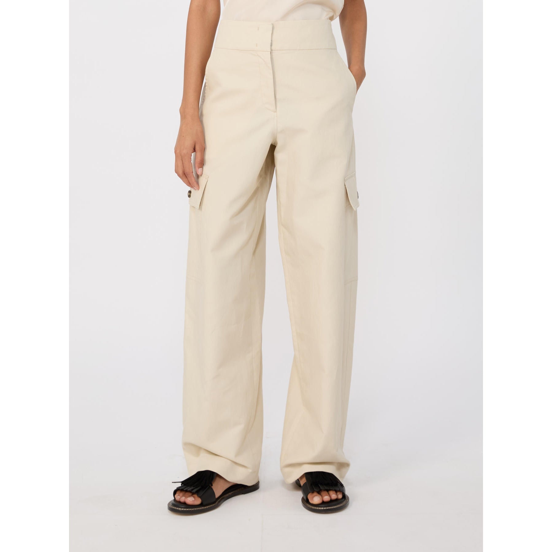 resolved:gid://shopify/Product/10416977838402