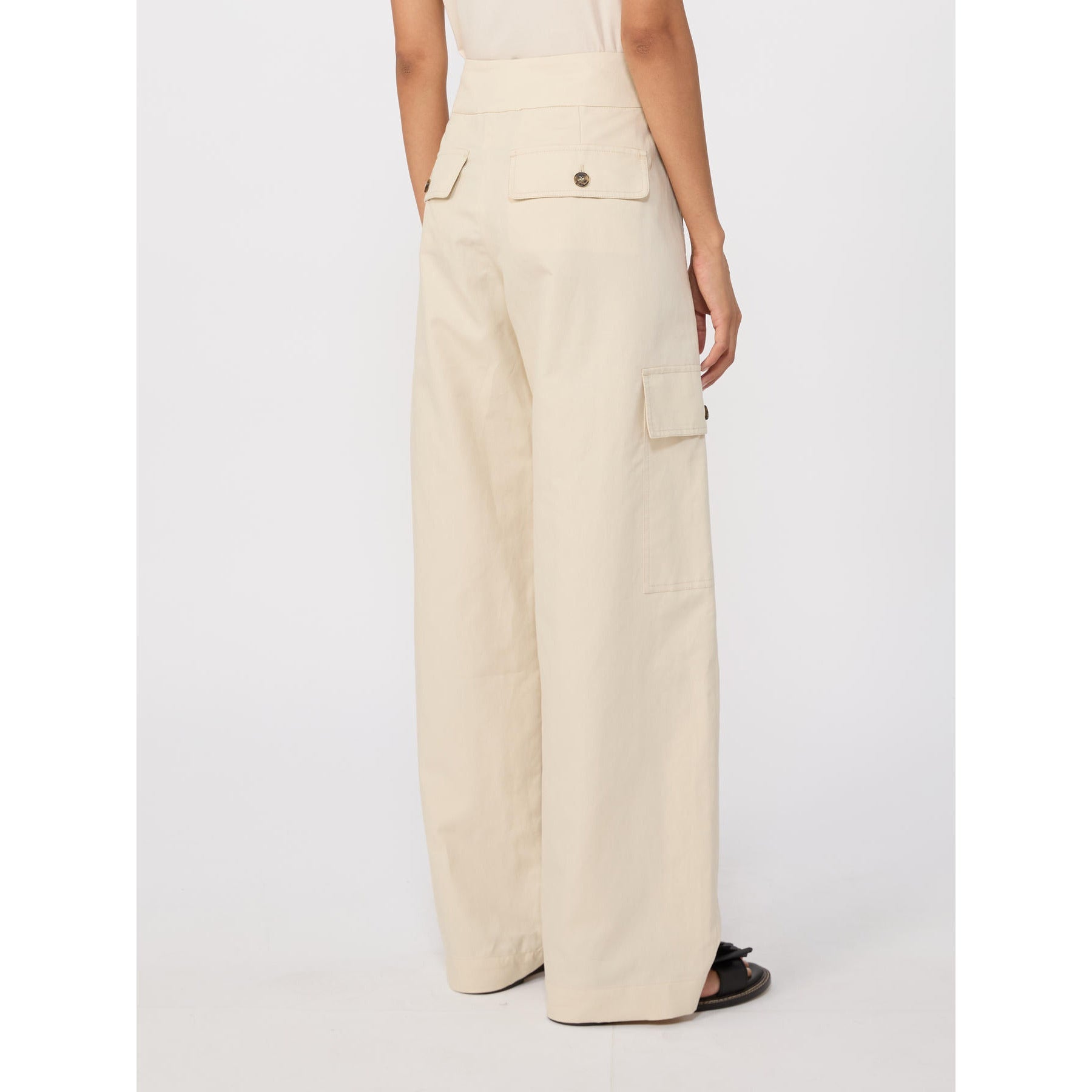 resolved:gid://shopify/Product/10416977838402