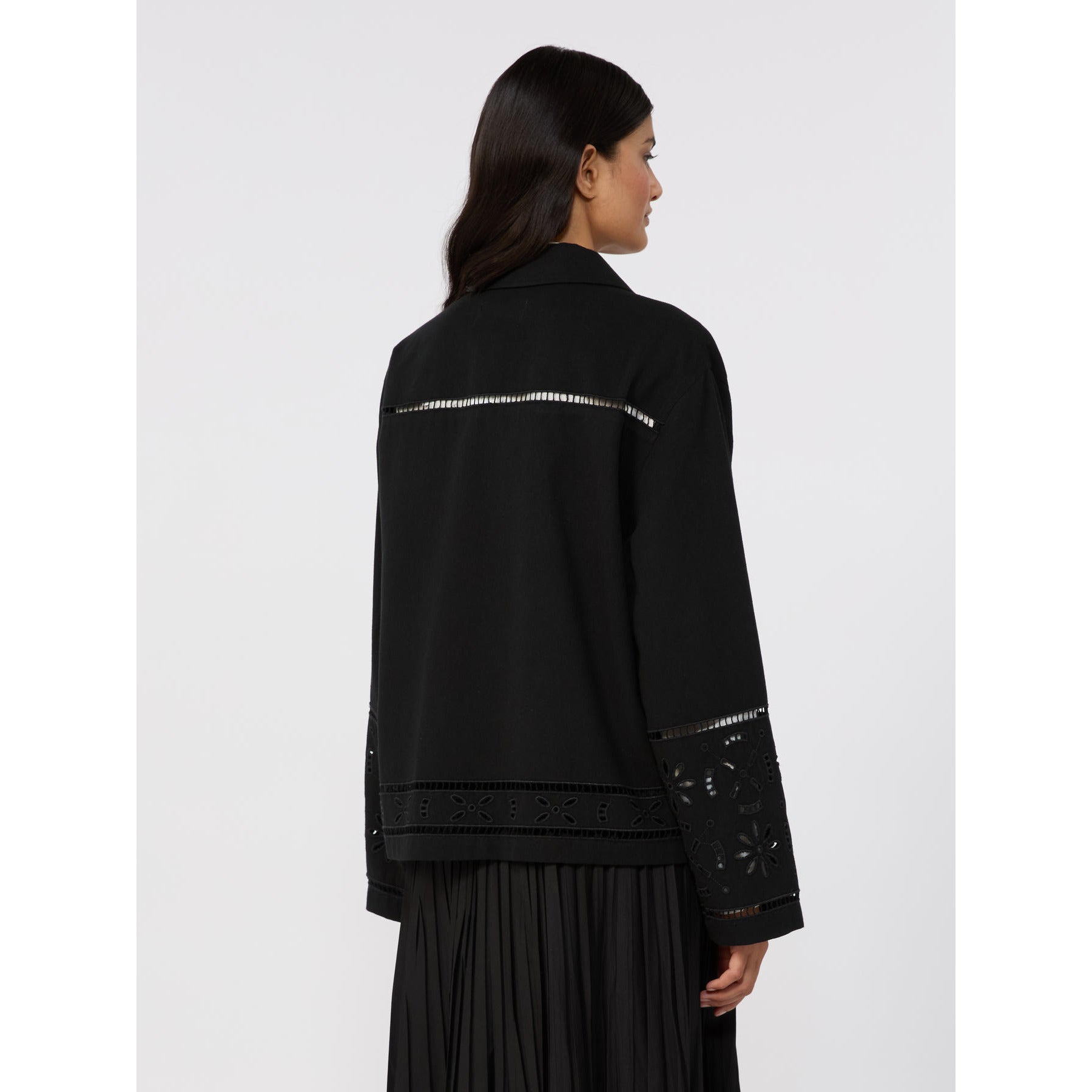 resolved:gid://shopify/Product/10416975282498