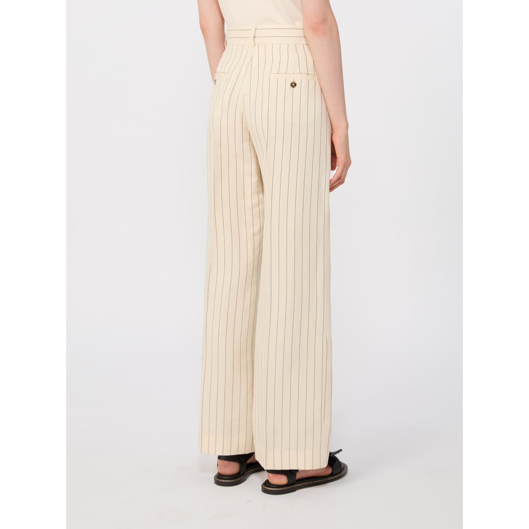 resolved:gid://shopify/Product/10416978231618