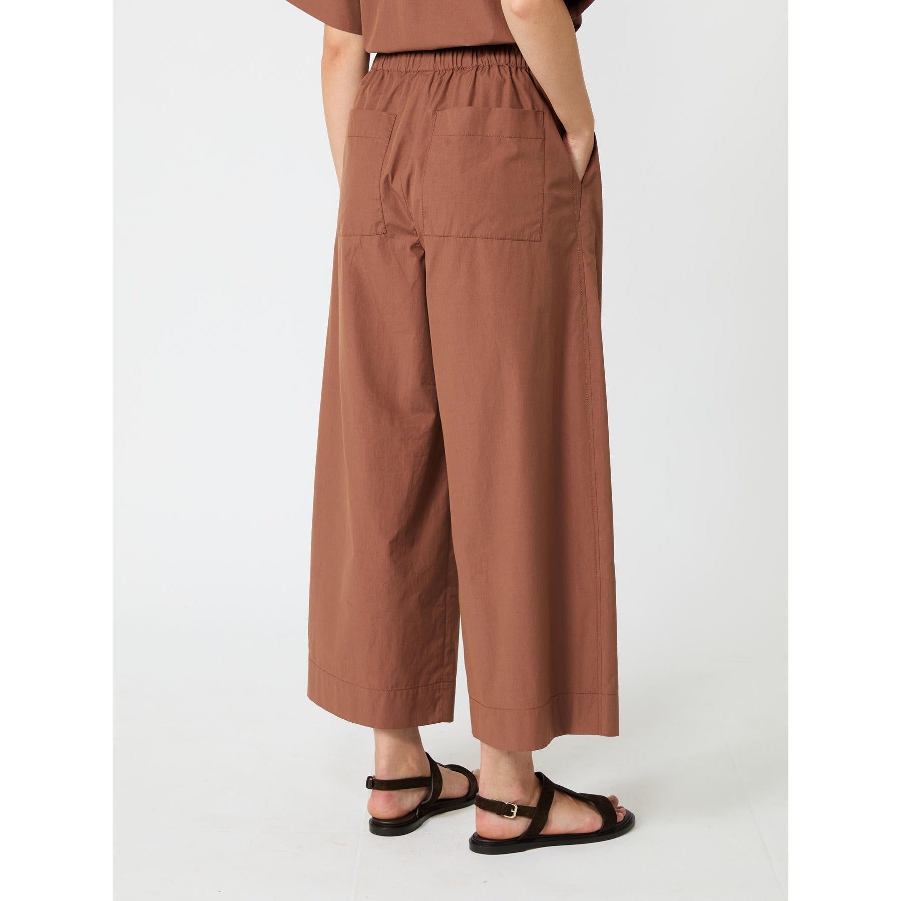 resolved:gid://shopify/Product/10416978690370