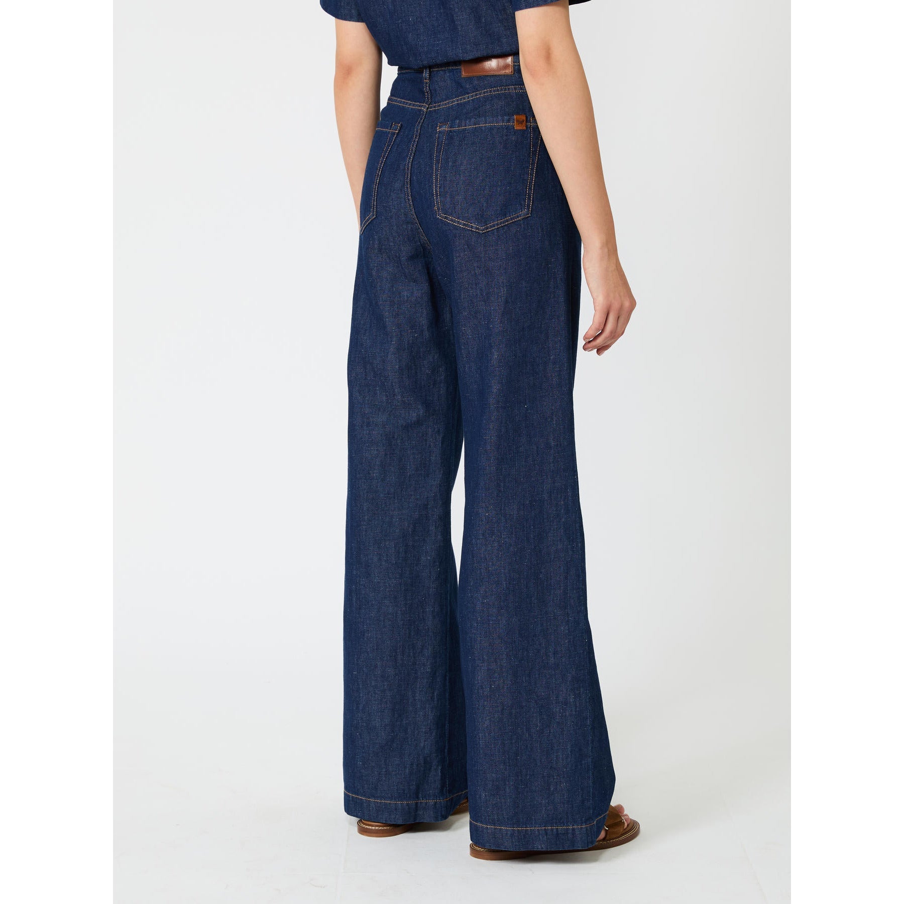 resolved:gid://shopify/Product/10416979345730
