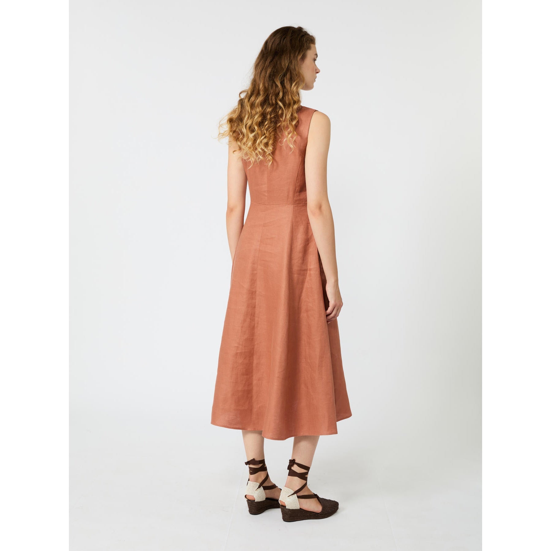 resolved:gid://shopify/Product/10416979870018