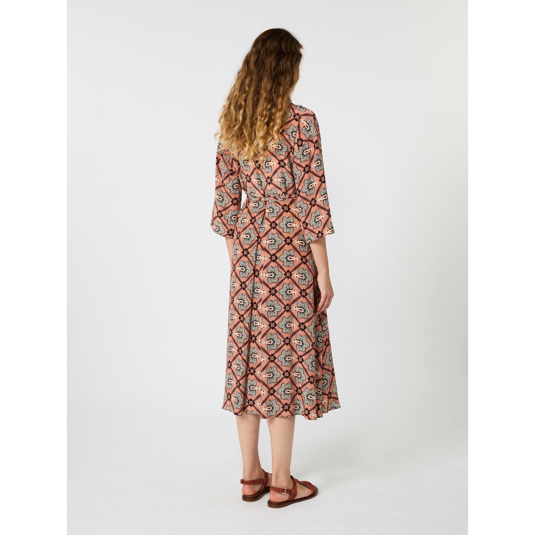 resolved:gid://shopify/Product/10416979804482