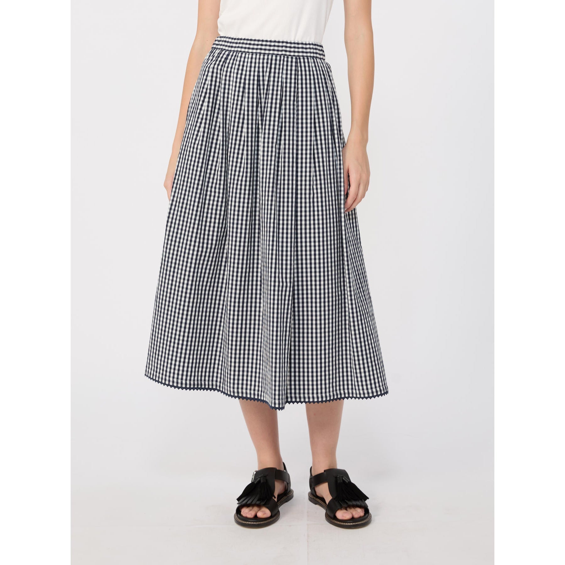 resolved:gid://shopify/Product/10416976068930