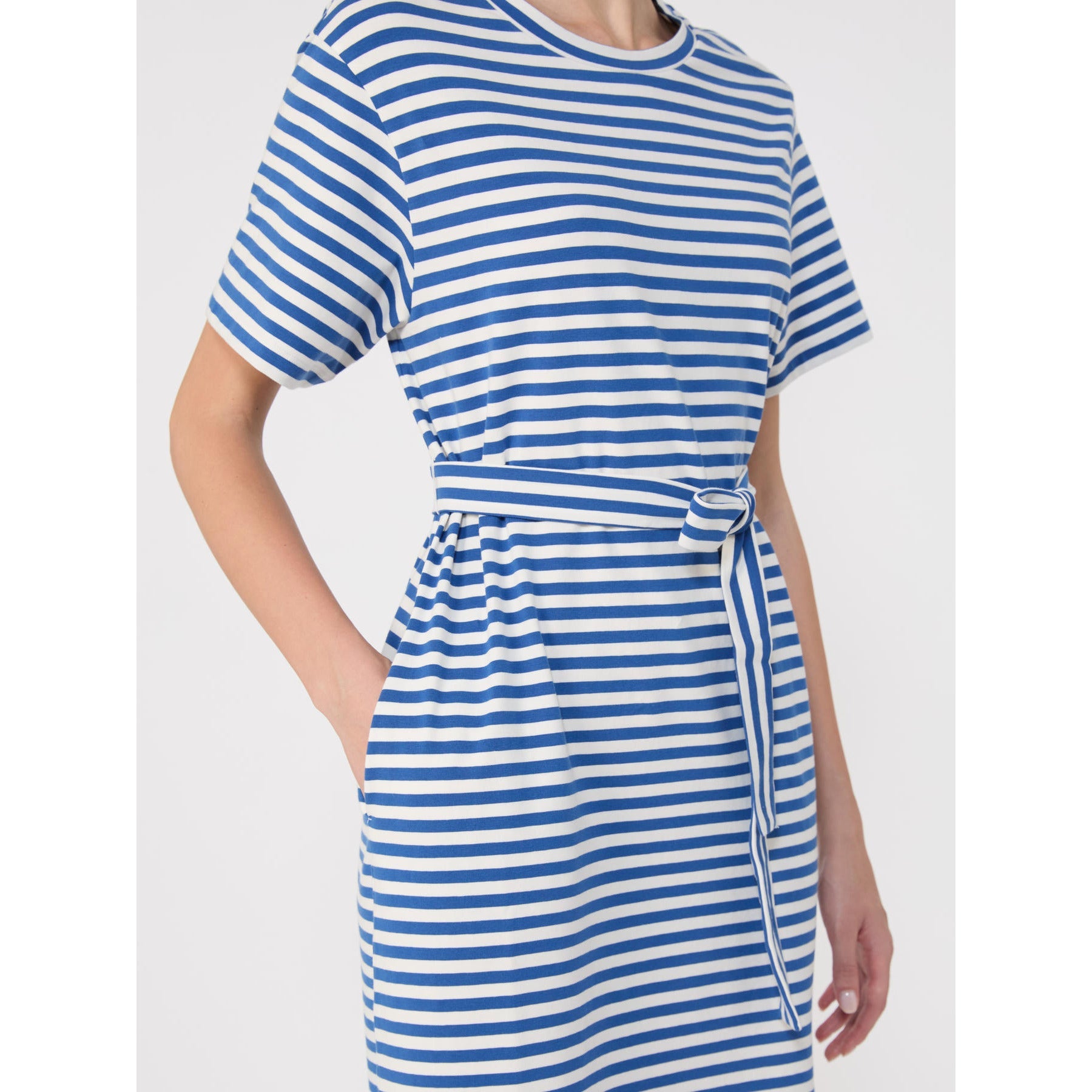 resolved:gid://shopify/Product/10416982360386